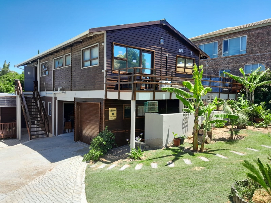 3 Bedroom Property for Sale in Paradise Beach Eastern Cape